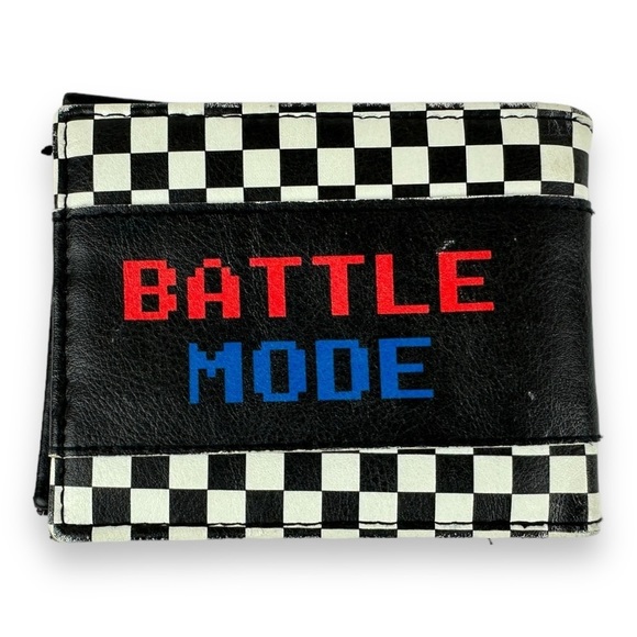 Super Mario Wallet Official Nintendo Product - Picture 2 of 5